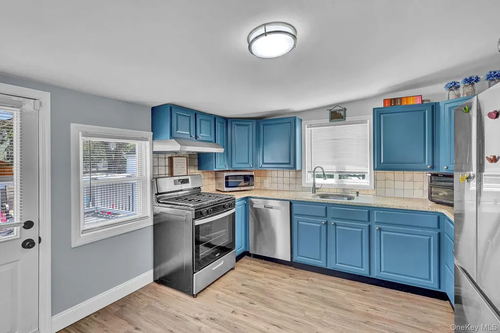 75 2nd Avenue East Rockaway NY 11518