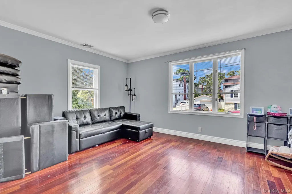 75 2nd Avenue East Rockaway NY 11518