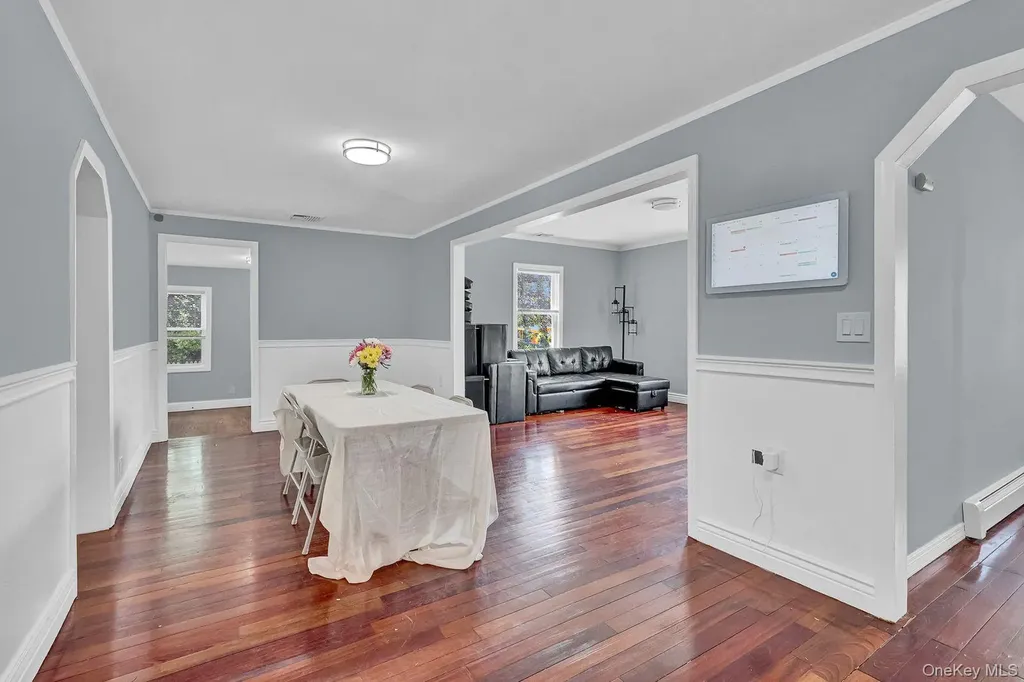 75 2nd Avenue East Rockaway NY 11518