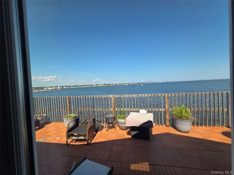 75 Yacht Club Road Babylon NY 11702