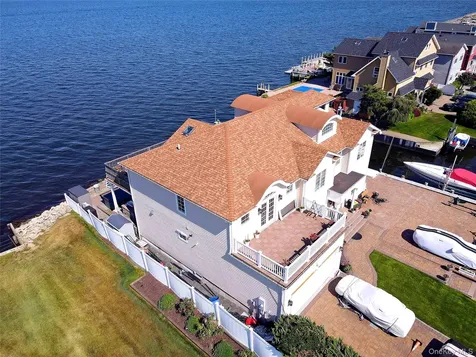 75 Yacht Club Road Babylon NY 11702