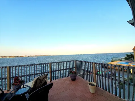75 Yacht Club Road Babylon NY 11702