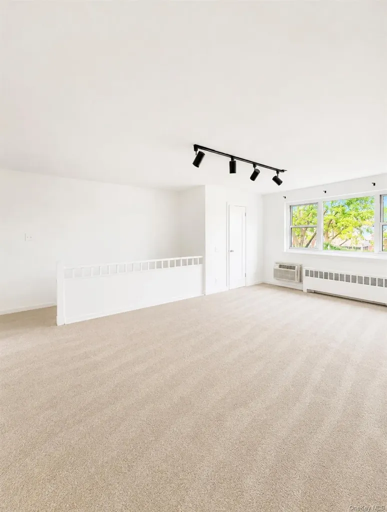 14745 69 Road Flushing NY 11367