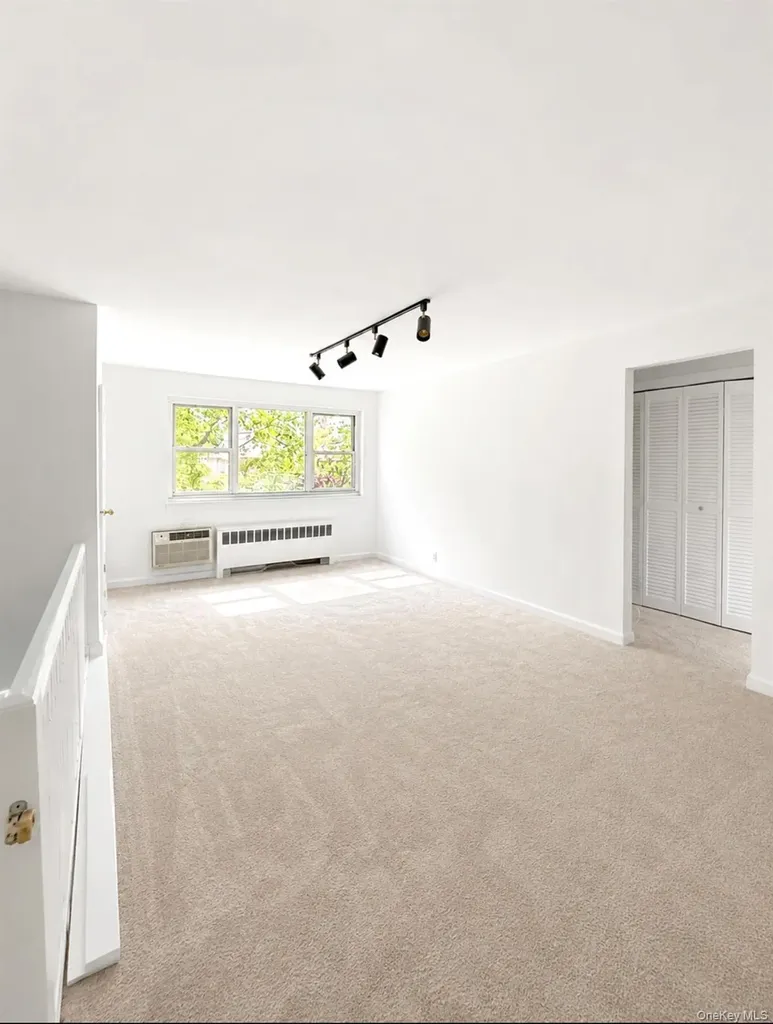 14745 69 Road Flushing NY 11367