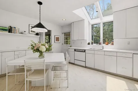 6 Greenhouse Circle Rye Brook NY 10573
