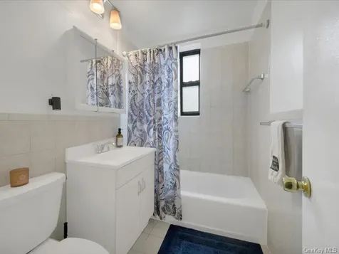 270 N Broadway Yonkers NY 10701