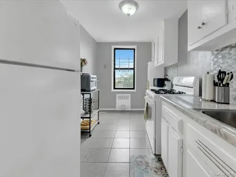 270 N Broadway Yonkers NY 10701