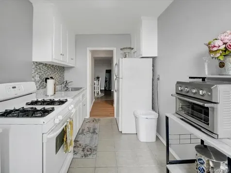 270 N Broadway Yonkers NY 10701