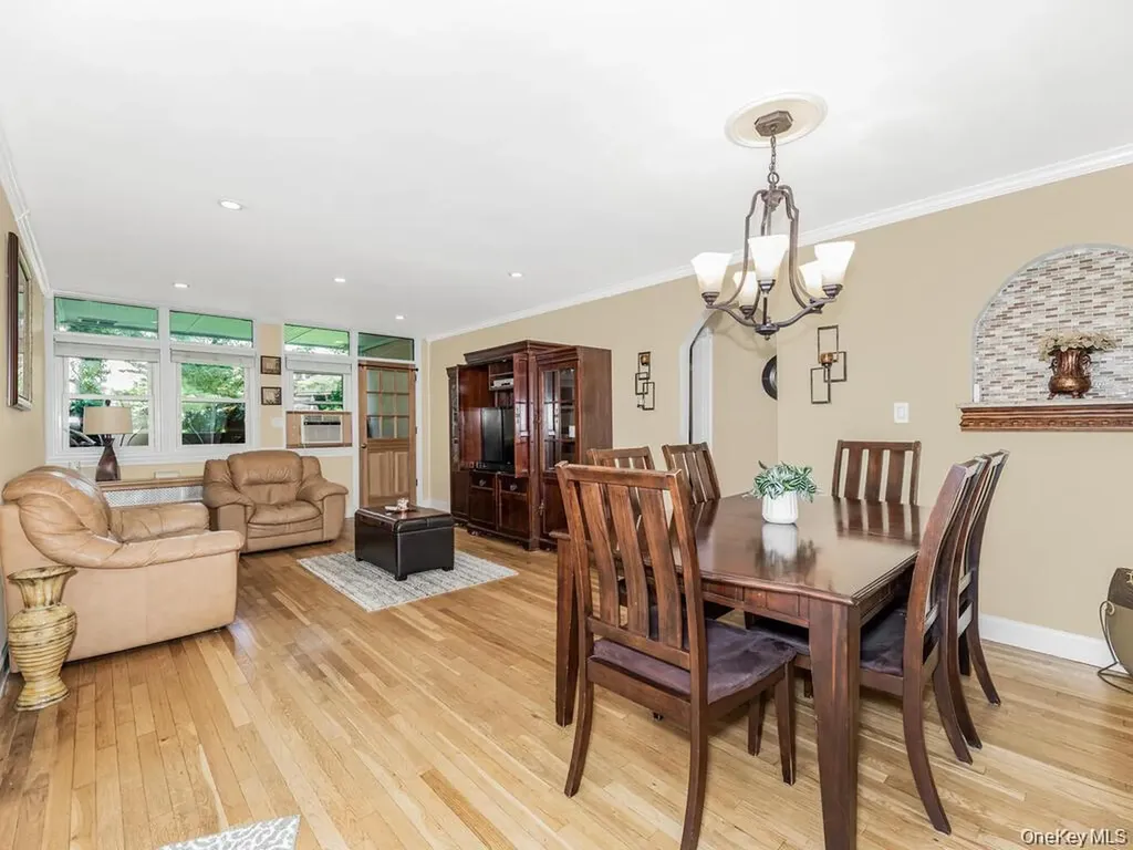 103 Wiltshire Road Scarsdale NY 10583