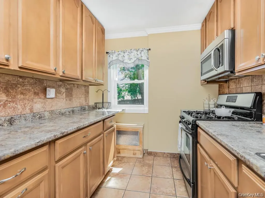 103 Wiltshire Road Scarsdale NY 10583