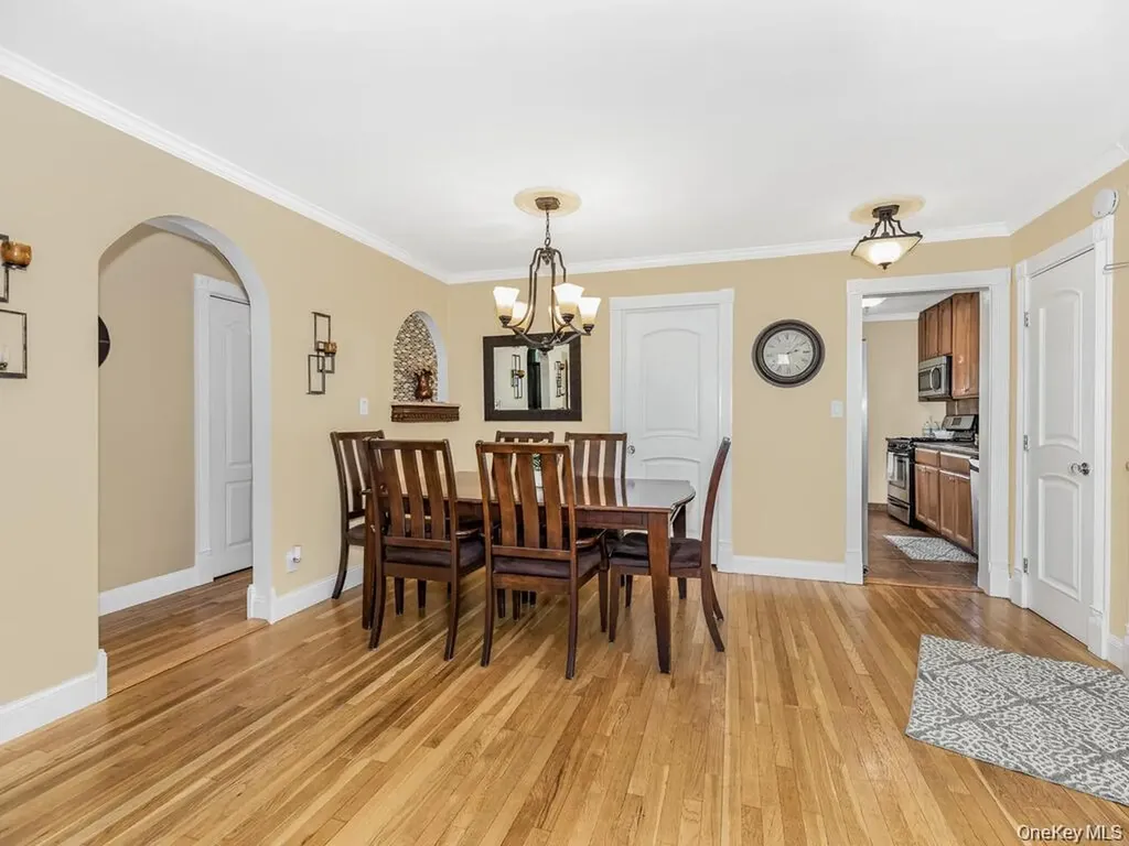 103 Wiltshire Road Scarsdale NY 10583