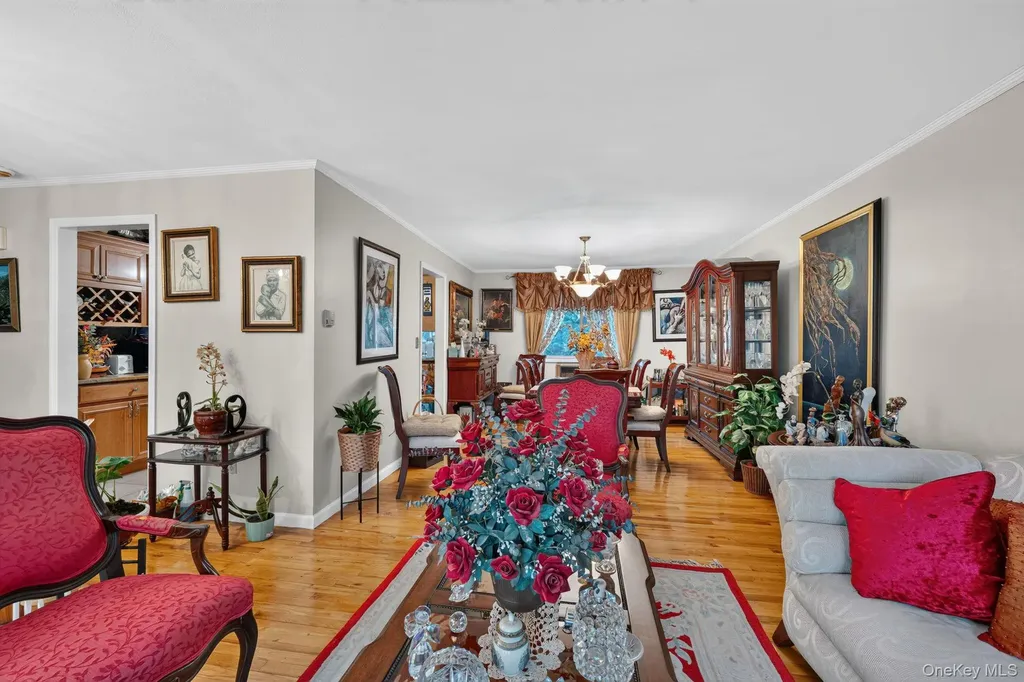 2496 Enid Court Baldwin NY 11510