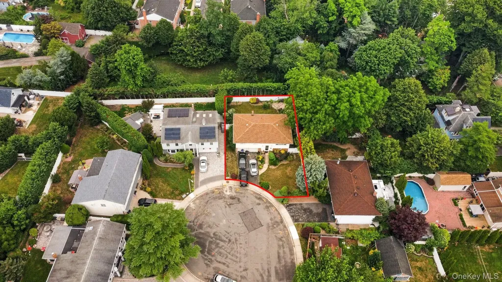 2496 Enid Court Baldwin NY 11510