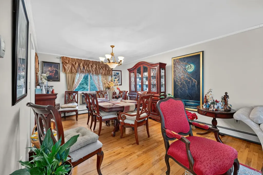 2496 Enid Court Baldwin NY 11510