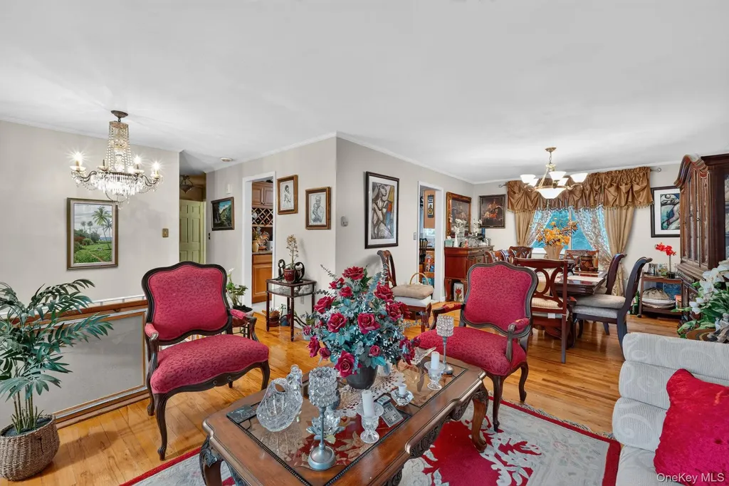2496 Enid Court Baldwin NY 11510