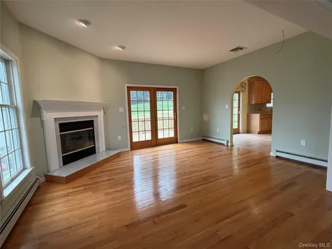 5 Gualtiere Lane Ossining NY 10562