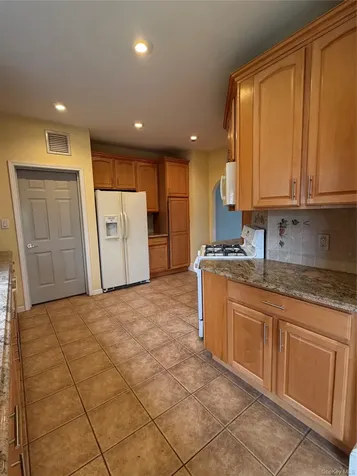 5 Gualtiere Lane Ossining NY 10562