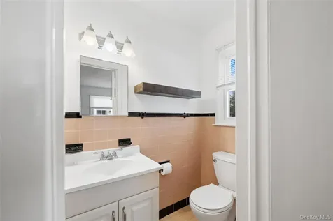 31 Evelyn Lane Syosset NY 11791