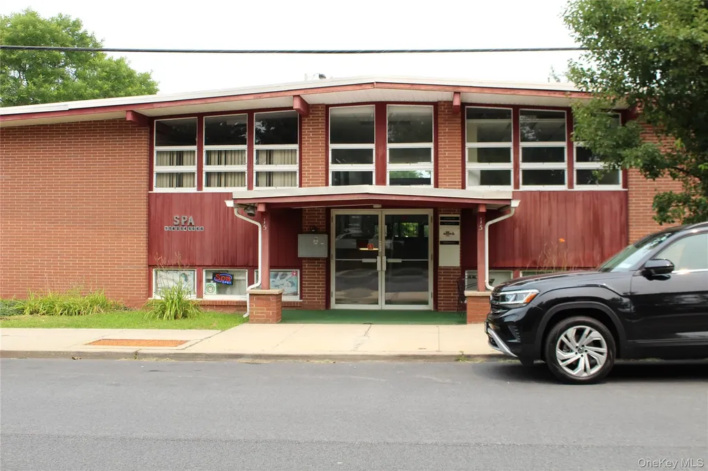 15 Moore Avenue Mount Kisco NY 10549