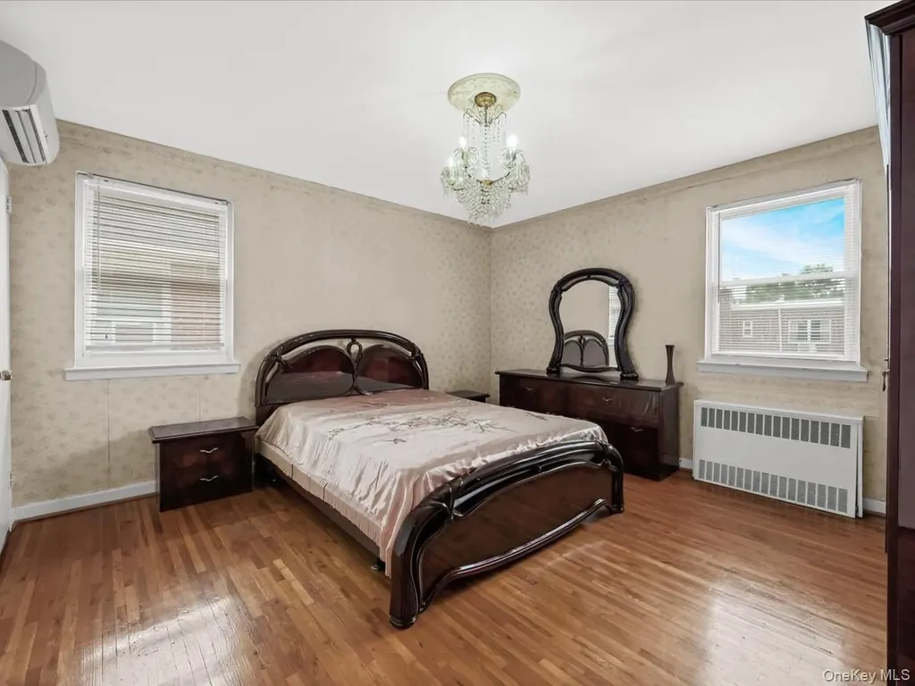 15314 76th Road Flushing NY 11367