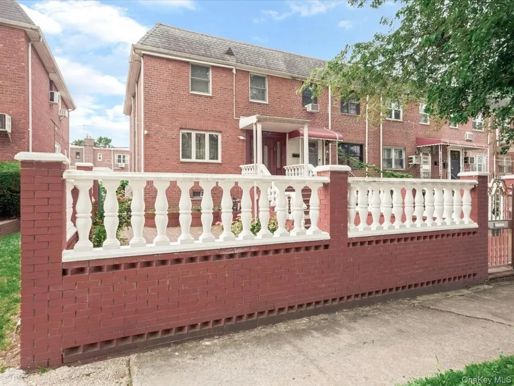 15314 76th Road Flushing NY 11367