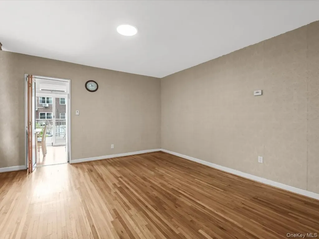 15314 76th Road Flushing NY 11367