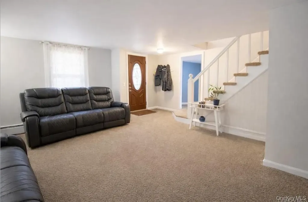 9 Benedict Lane New Windsor NY 12553