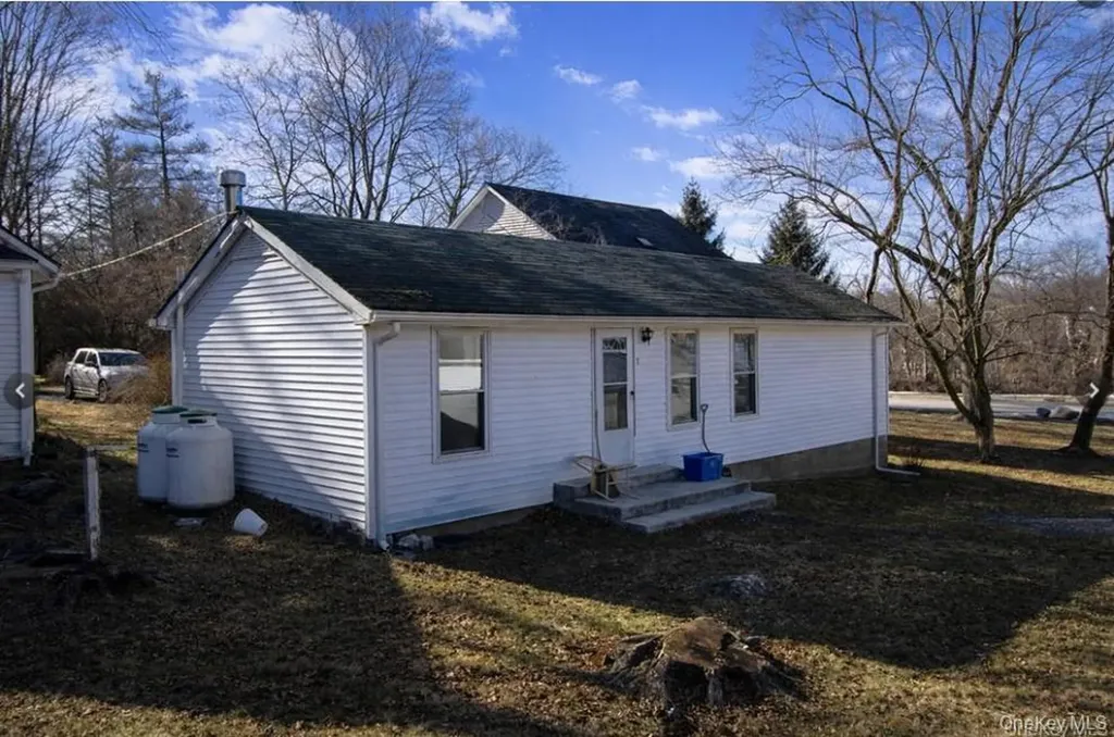9 Benedict Lane New Windsor NY 12553