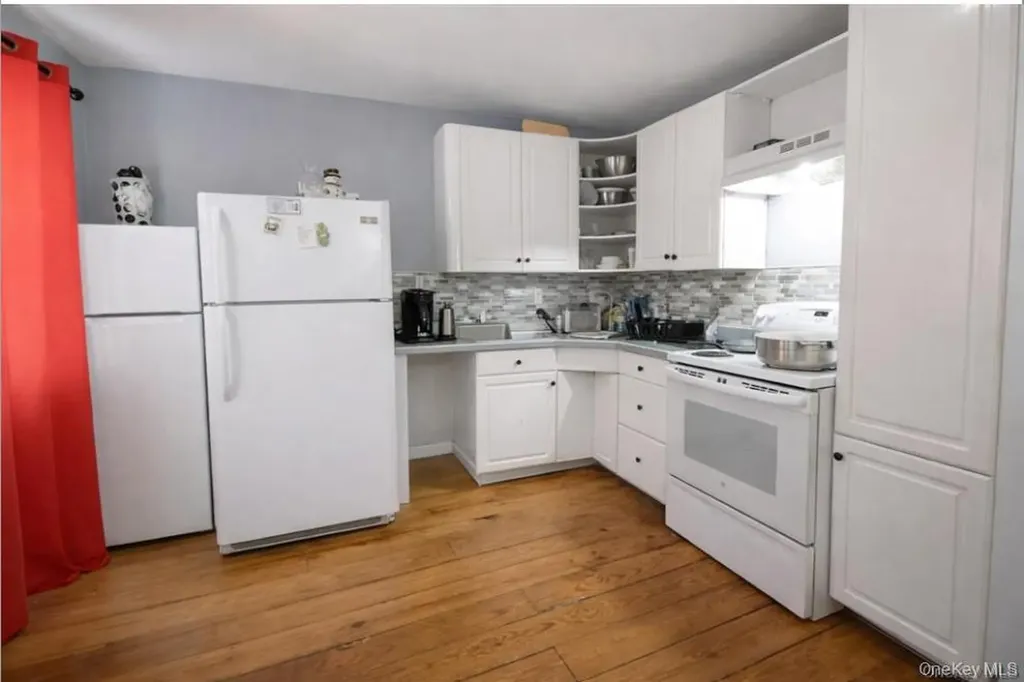 9 Benedict Lane New Windsor NY 12553