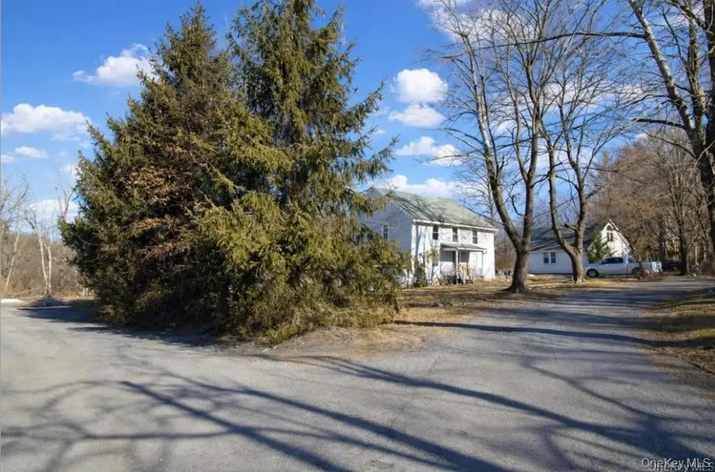 9 Benedict Lane New Windsor NY 12553