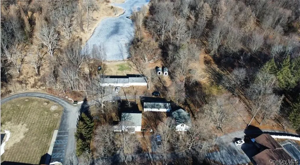 9 Benedict Lane New Windsor NY 12553