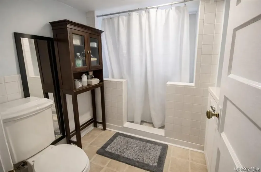 9 Benedict Lane New Windsor NY 12553
