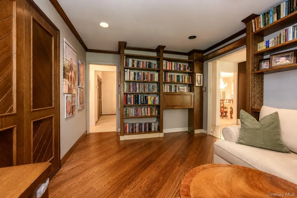 561 Golf Drive Valley Stream NY 11581