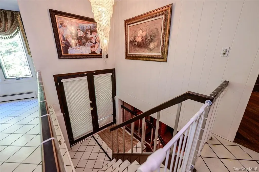 561 Golf Drive Valley Stream NY 11581