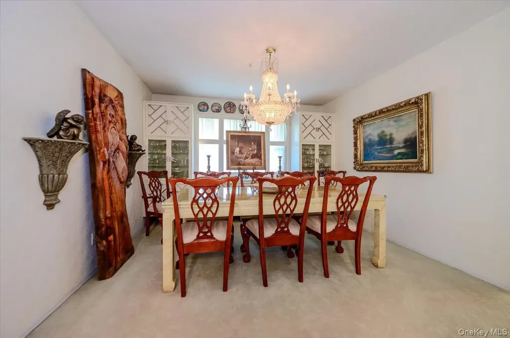 561 Golf Drive Valley Stream NY 11581