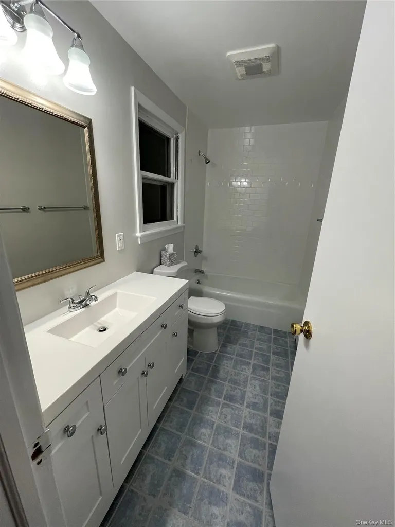 27 Neperan Road Tarrytown NY 10591