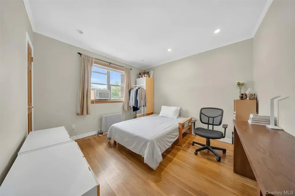 198-23 29th Avenue Flushing NY 11358