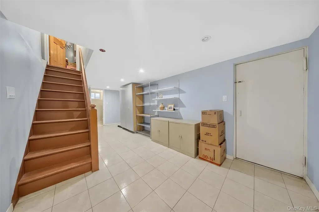 198-23 29th Avenue Flushing NY 11358