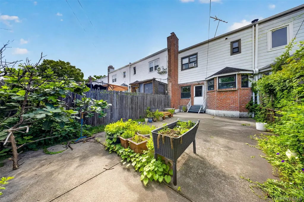 198-23 29th Avenue Flushing NY 11358