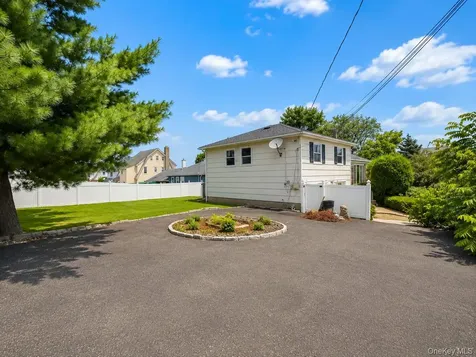 3 Soundview Street New Rochelle NY 10805