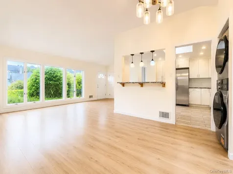 3 Soundview Street New Rochelle NY 10805