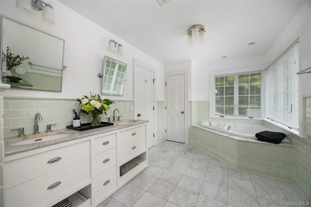 17 Audubon Trail Salt Point NY 12578