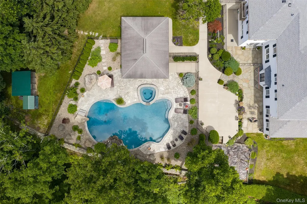 17 Audubon Trail Salt Point NY 12578