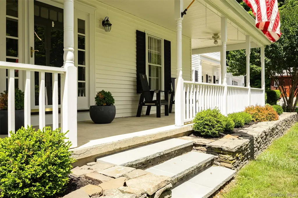 17 Audubon Trail Salt Point NY 12578