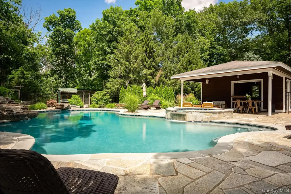 17 Audubon Trail Salt Point NY 12578