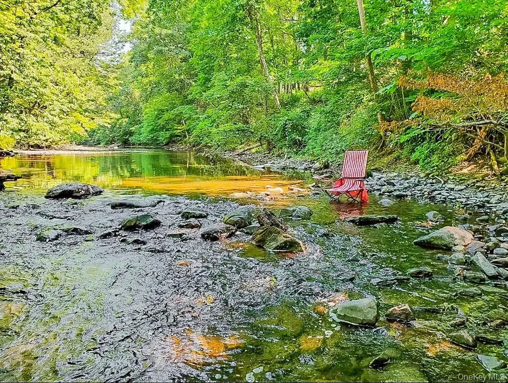 179 Hibernia Road Salt Point NY 12578