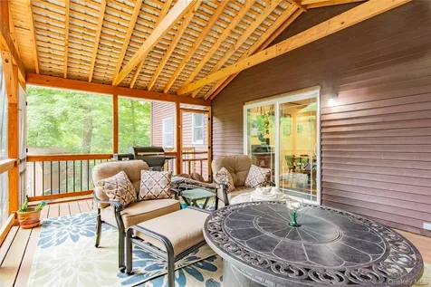 179 Hibernia Road Salt Point NY 12578