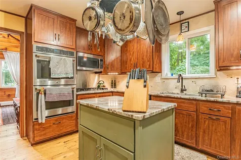 179 Hibernia Road Salt Point NY 12578