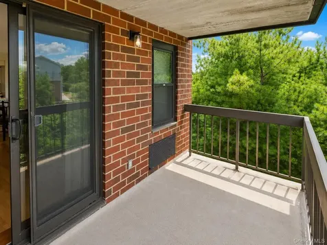 1376 Midland Avenue Bronxville NY 10708