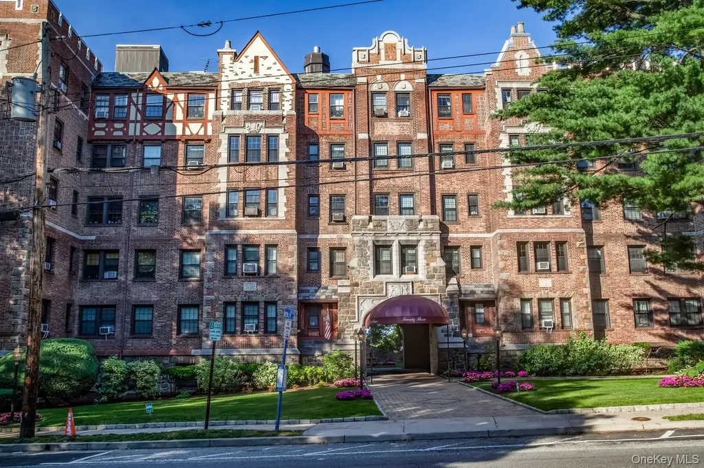 23 Old Mamaroneck Road White Plains NY 10605